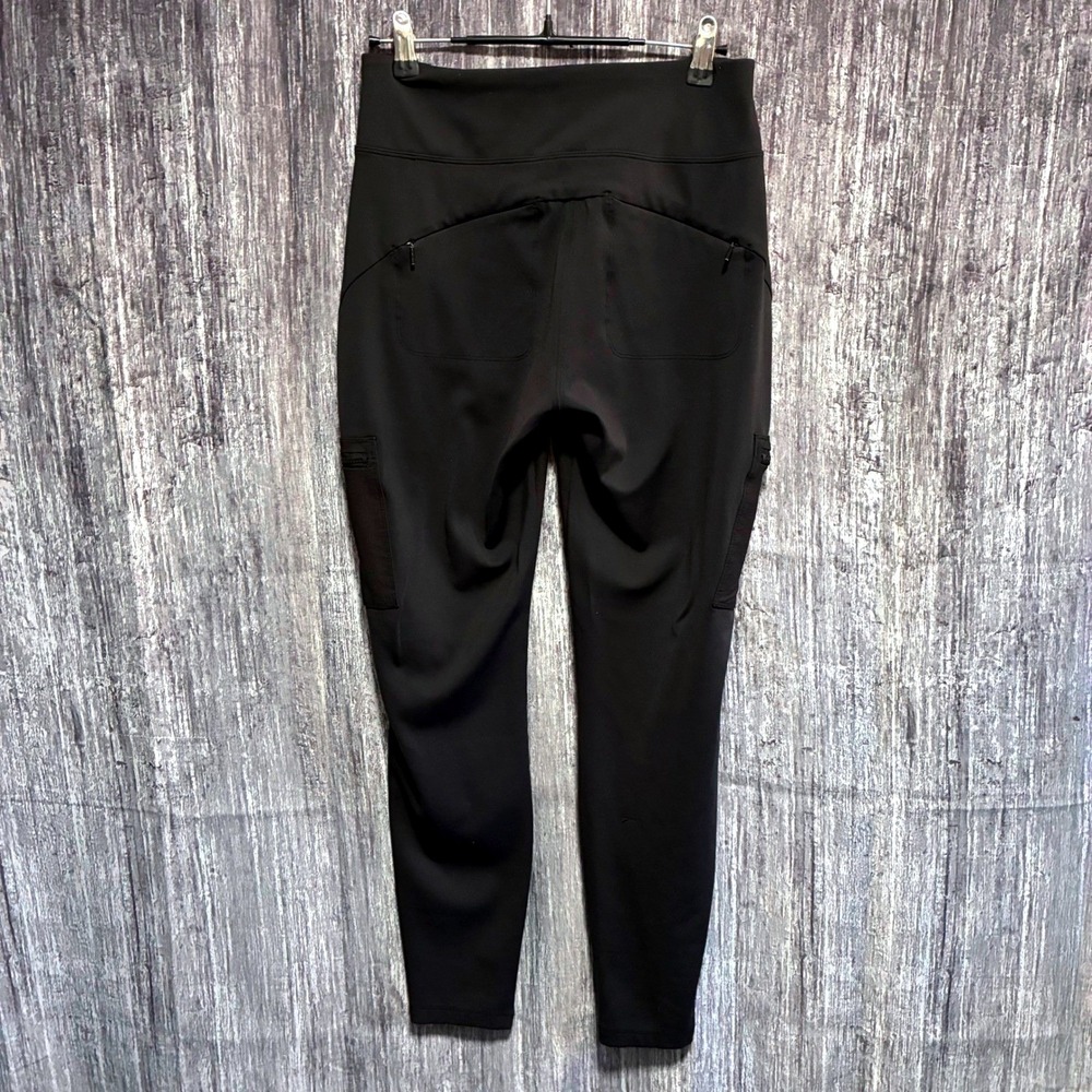Athleta Headlands Hybrid Cargo II Tight Legging Zipper Pocket Black Women Size 6 - Picture 2 of 11